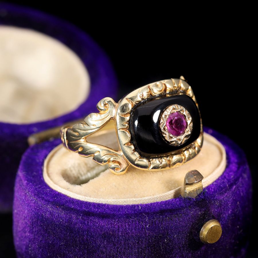 Antique The Antique Early Victorian Amethyst and Black Onyx Mourning Ring