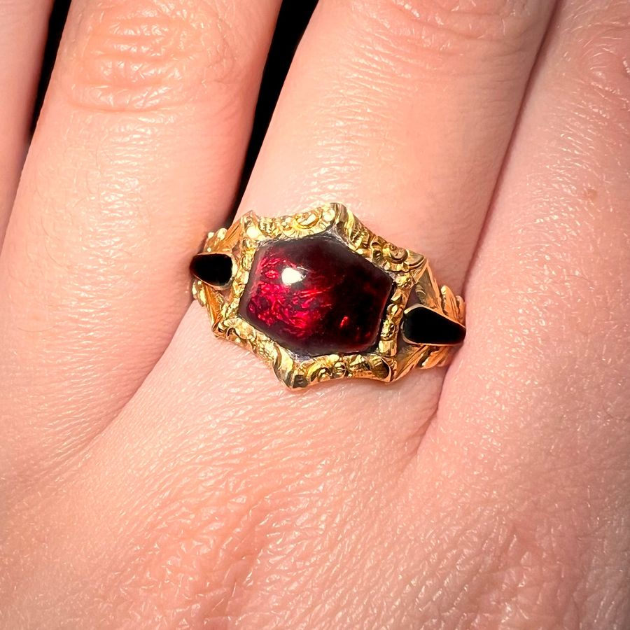 Antique The Antique Georgian 1820 Garnet Cabochon Foliate Mourning Ring