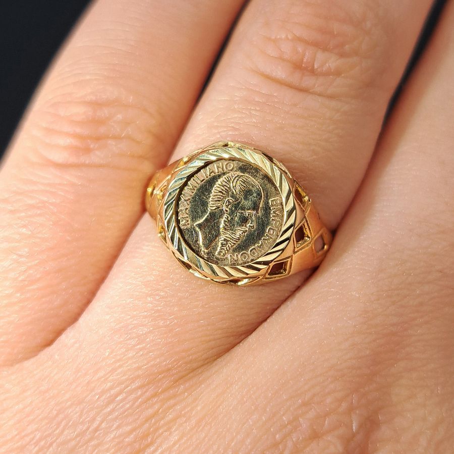 Antique The Vintage 1989 Maximiliano Emperadon Signet Ring