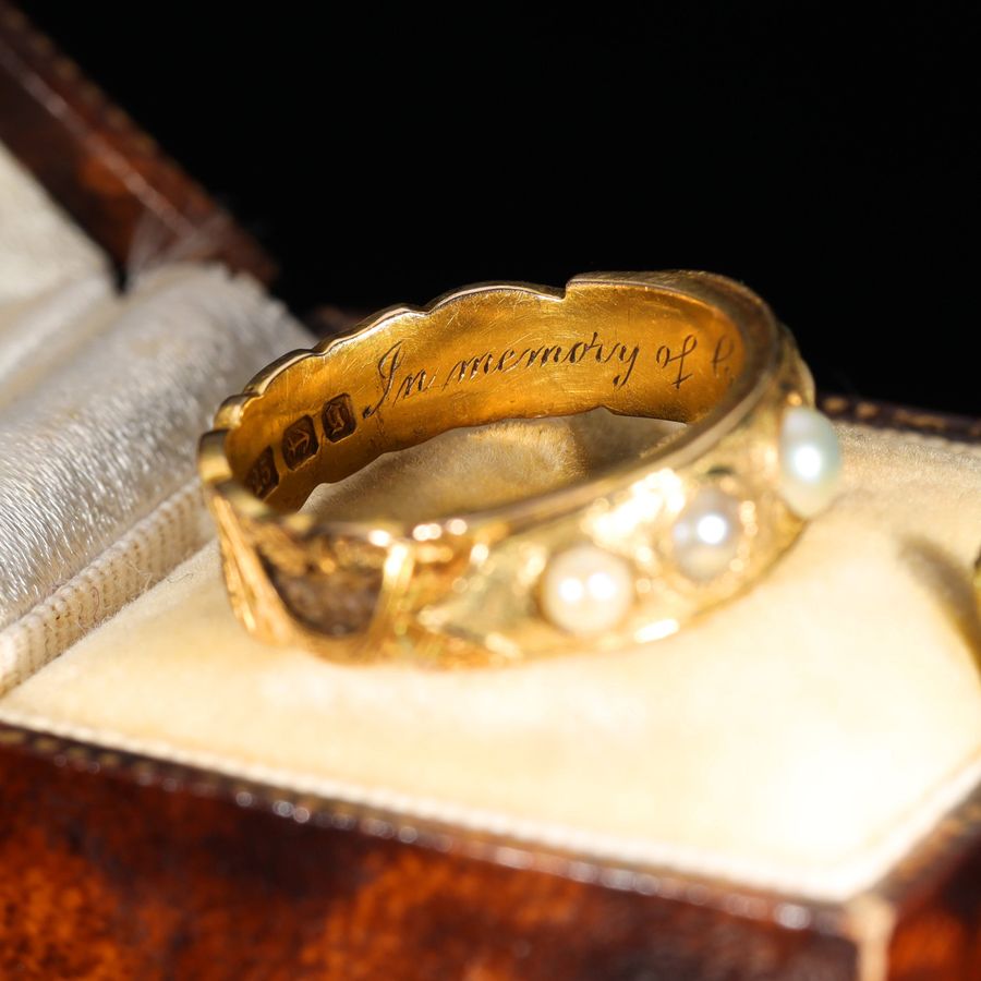 Antique The Antique Victorian Pearl and Plaited Hair Mourning Ring