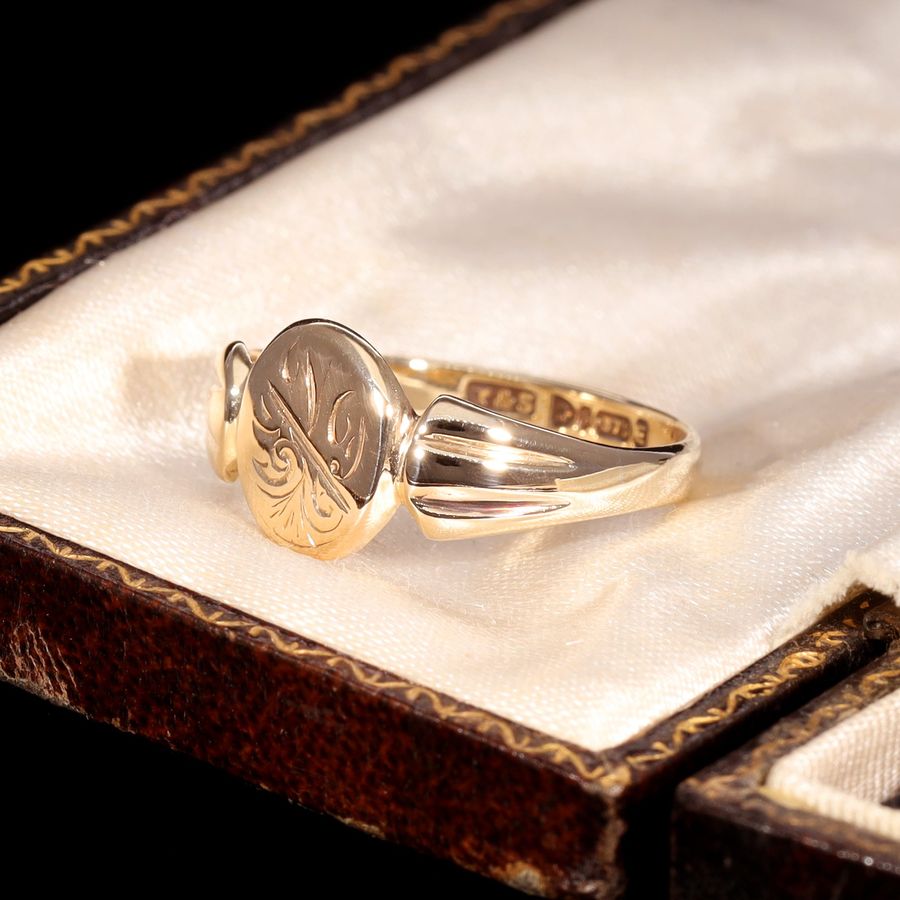 Antique The Vintage 1955 Engraved Oval Signet Ring