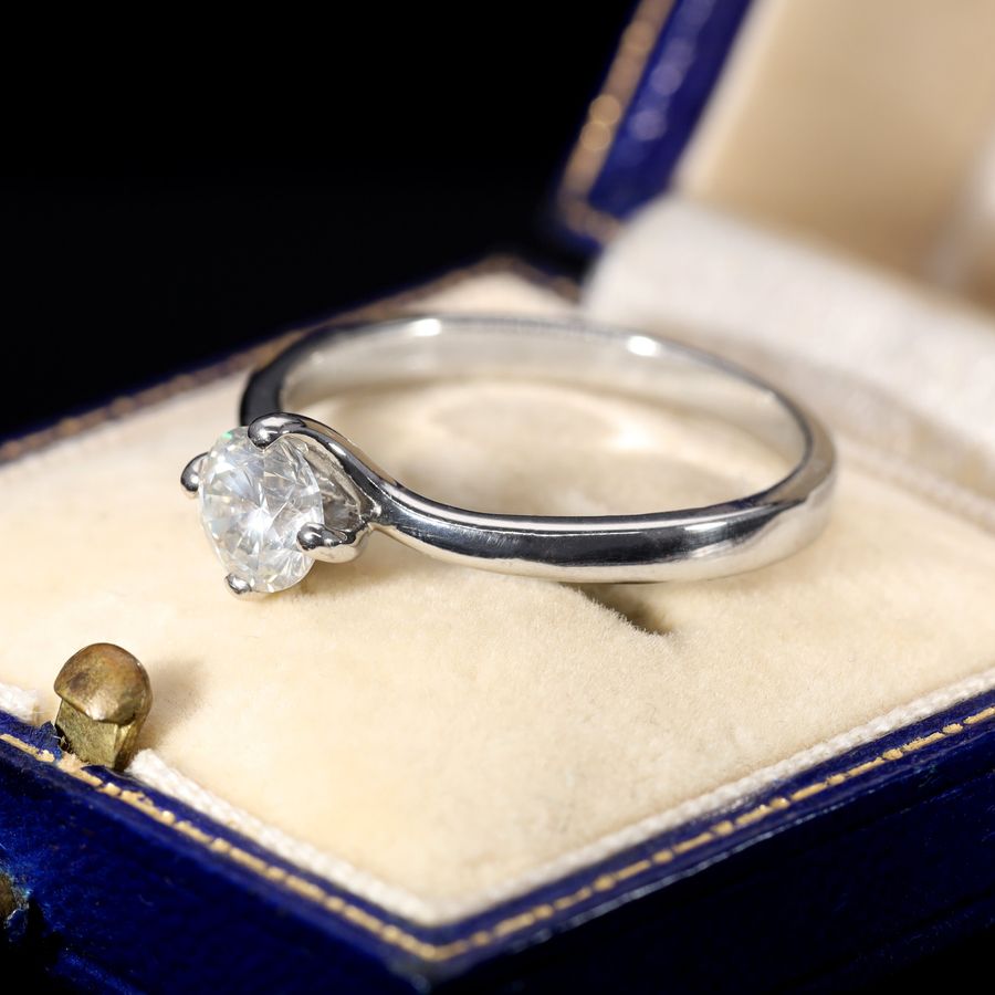 Antique The Vintage Brilliant Cut Diamond Solid Platinum Ring