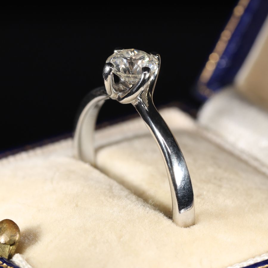 Antique The Vintage Brilliant Cut Diamond Solid Platinum Ring