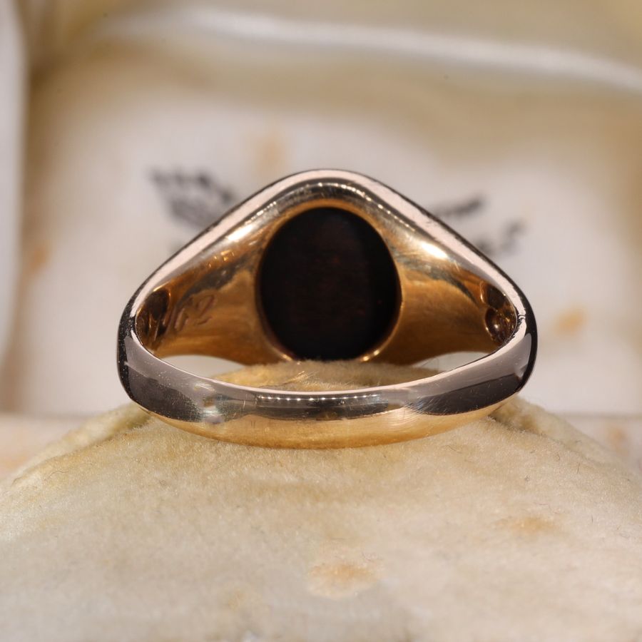 Antique The Vintage Onyx Signet Classic Ring