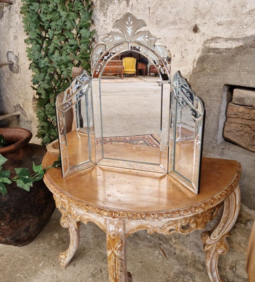 Vintage Venetian Style Mirror Vanity Table 3 Panel Mirror