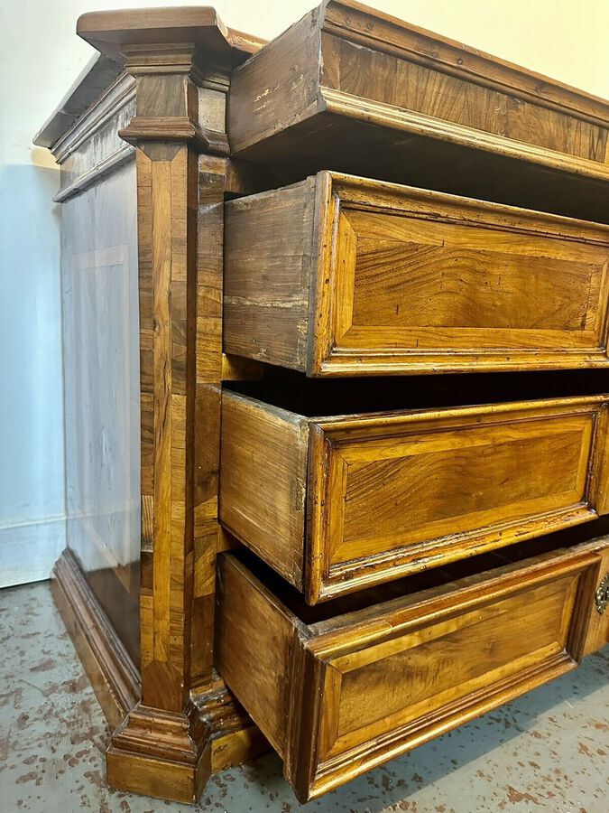 Antique A Rare & Beautiful 19th C Antique Continental Canterano Chest Of Drawers. C1880