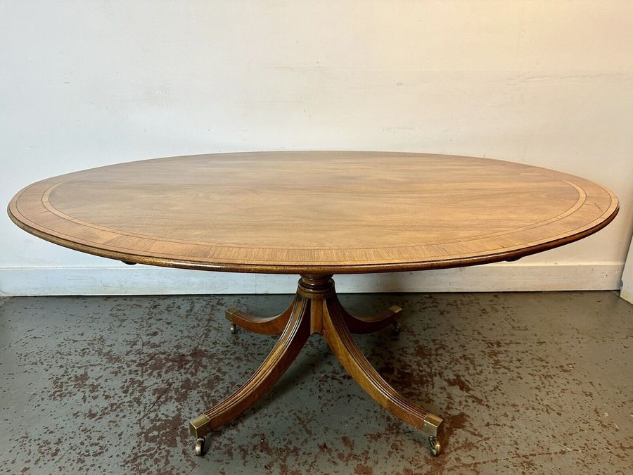 A Rare & Beautiful 120 Year Old Victorian Antique Mahogany Tilt Top Table. C1900