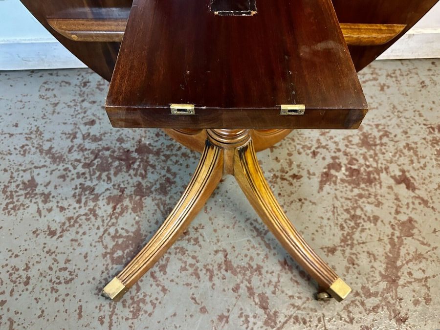 Antique A Rare & Beautiful 120 Year Old Victorian Antique Mahogany Tilt Top Table. C1900