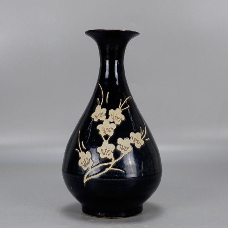 Antique Jade vase with plum blossom pattern ANTIQUES.CO.UK