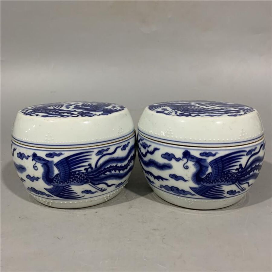 Antique Blue And White Tea Pot With Phoenix Pattern 