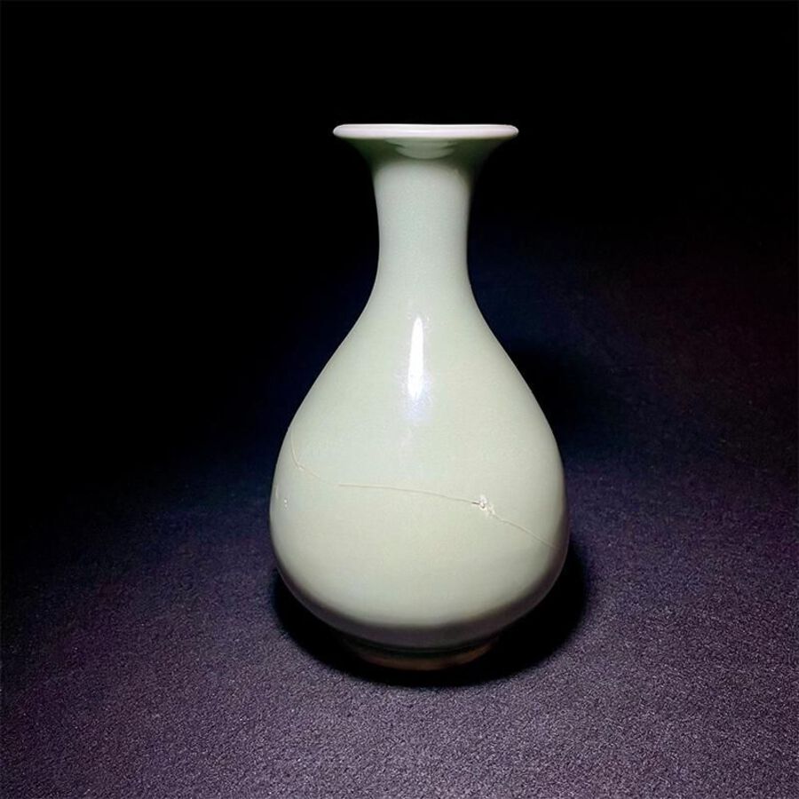 Qing-Qing imitation celadon powder blue glaze jade pot spring vase