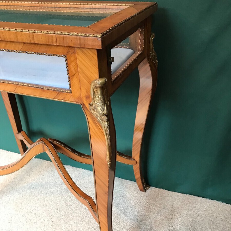 Antique Good Quality Bijouterie Table