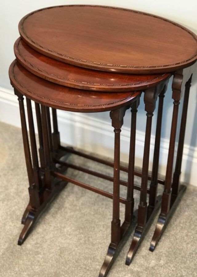 Antique Mahogany Nest Of Three Occasional Side Tables
