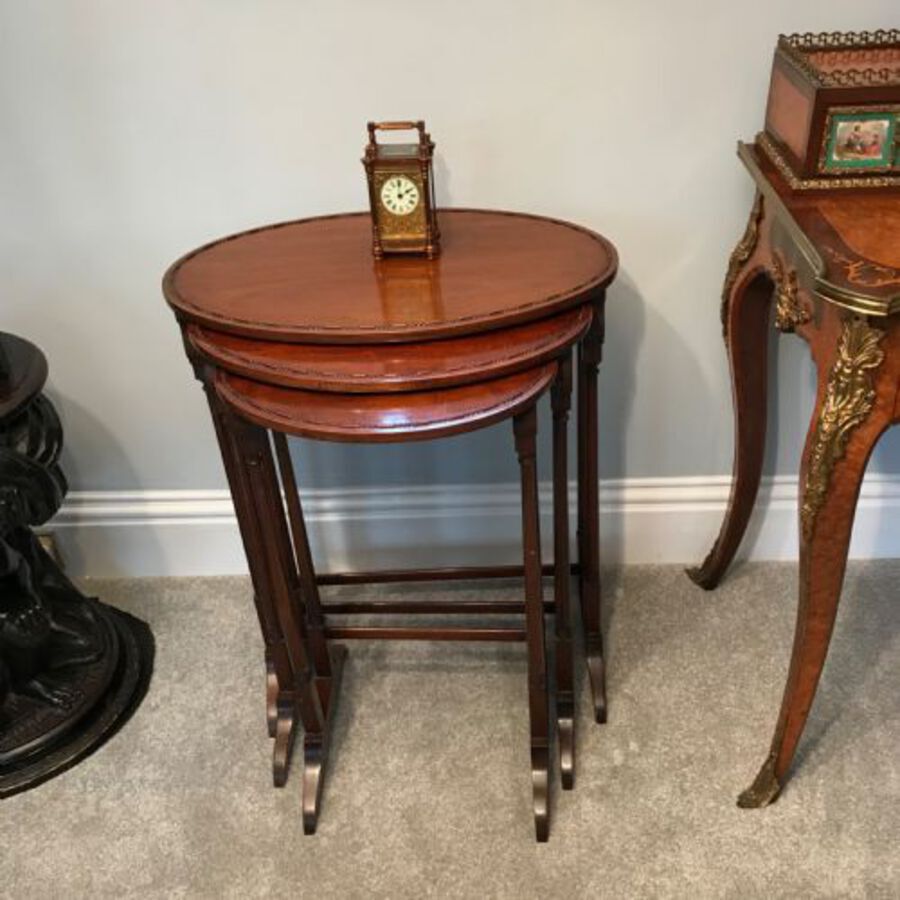 Antique Mahogany Nest Of Three Occasional Side Tables