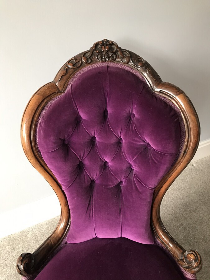 Antique Victorian Walnut Button Back Salon Chair Circa 1875