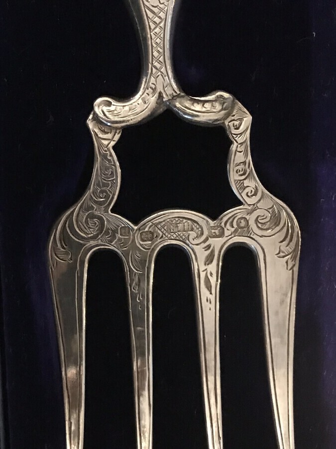 Antique Victorian Silver Fish Servers Hallmrked 1864