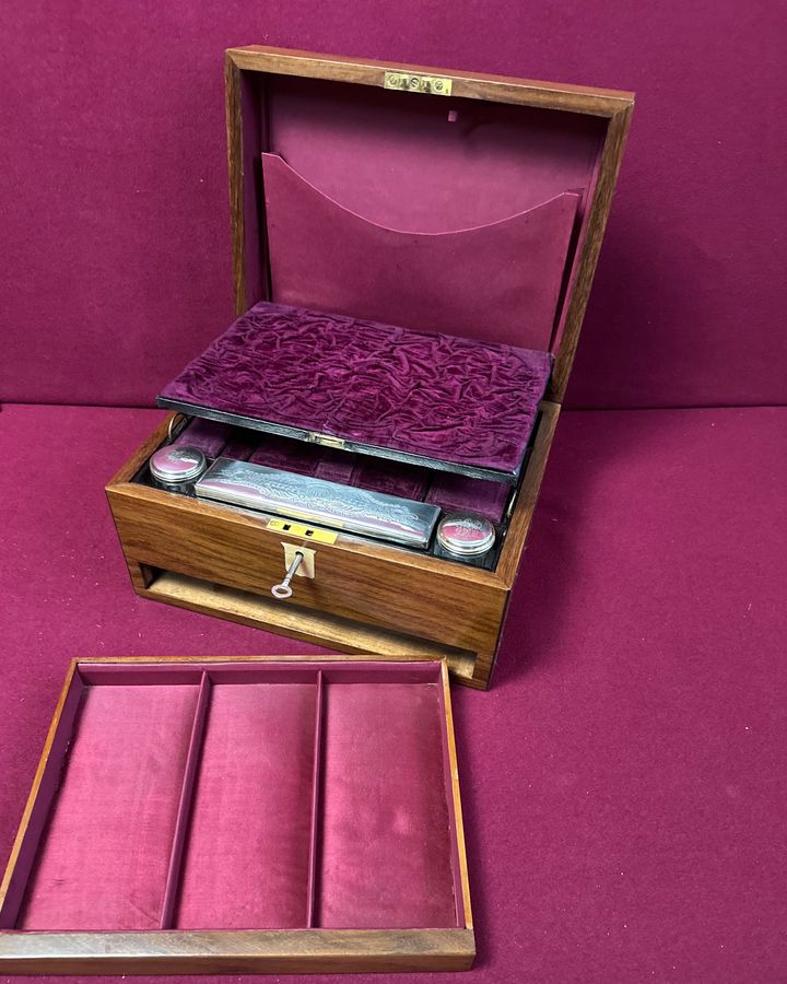 Antique Victorian travelling/dressing case, circa 1880