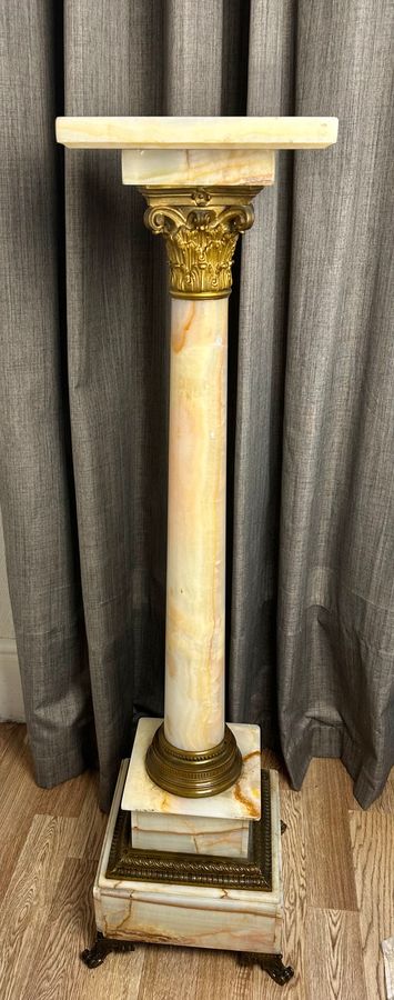 Antique A fine onyx column circa 1900