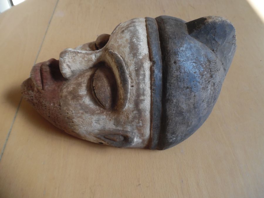 Antique A punu mask, Okuyi,  Gabon