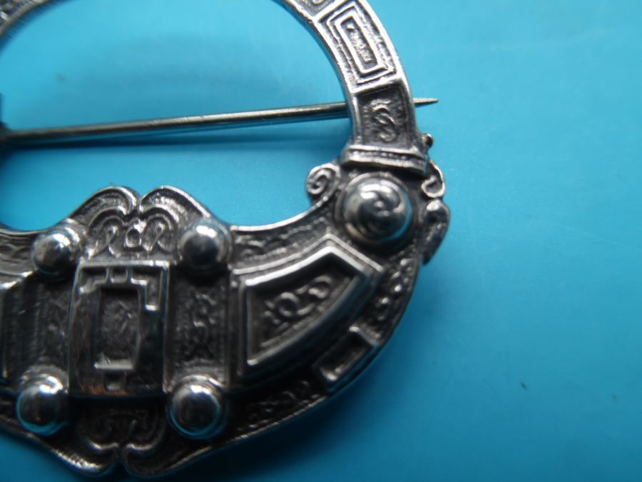 Antique Scottish Silver Pennanular Brooch