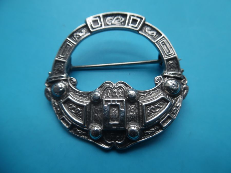 Antique Scottish Silver Pennanular Brooch