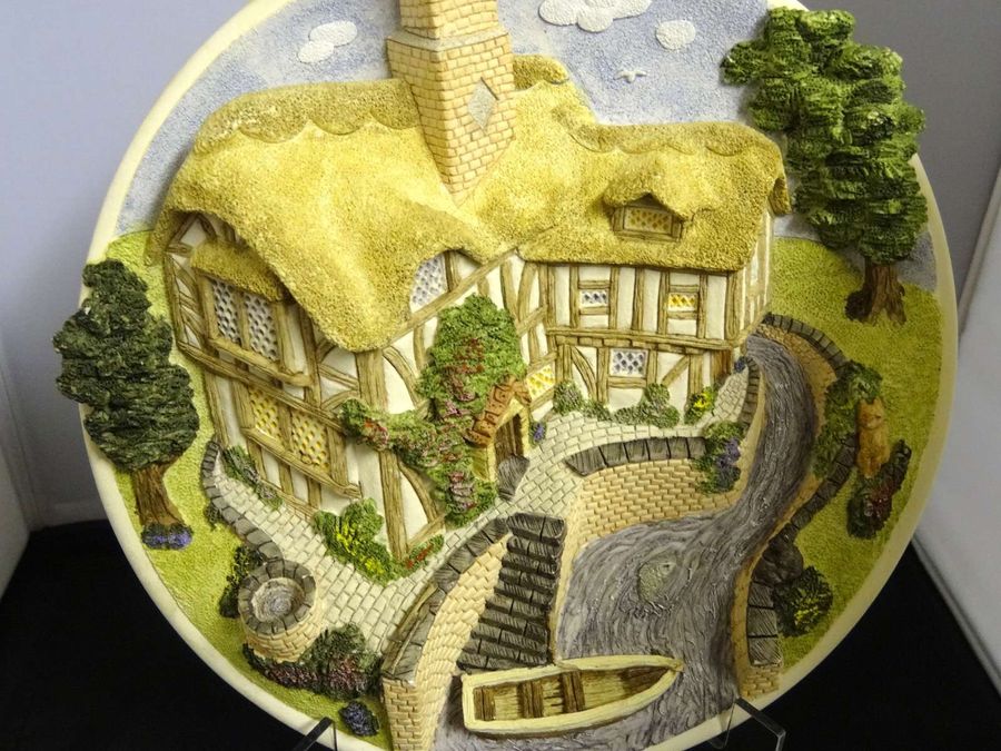 Antique David Winter Cottage 'On The Riverbank', The Collectors Guild Collection, 1993