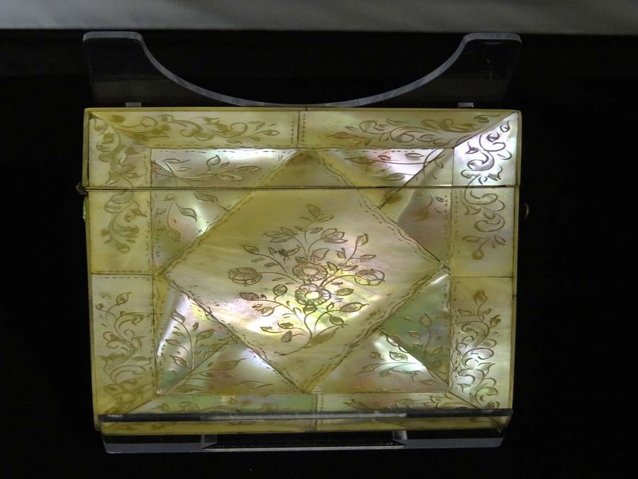 Antique Antique Mother Of Pearl Card Case, Engraved Scrolling Foliage, Circa 19th Century