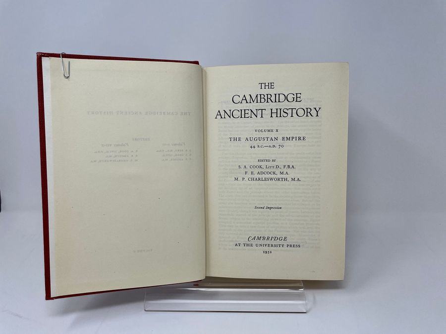 Antique Fifteen Volumes Of The Cambridge Ancient History, J. B. Bury, S. A. Cook, F. E. Adcock & M. P. Charlesworth, Circa 1924-1960