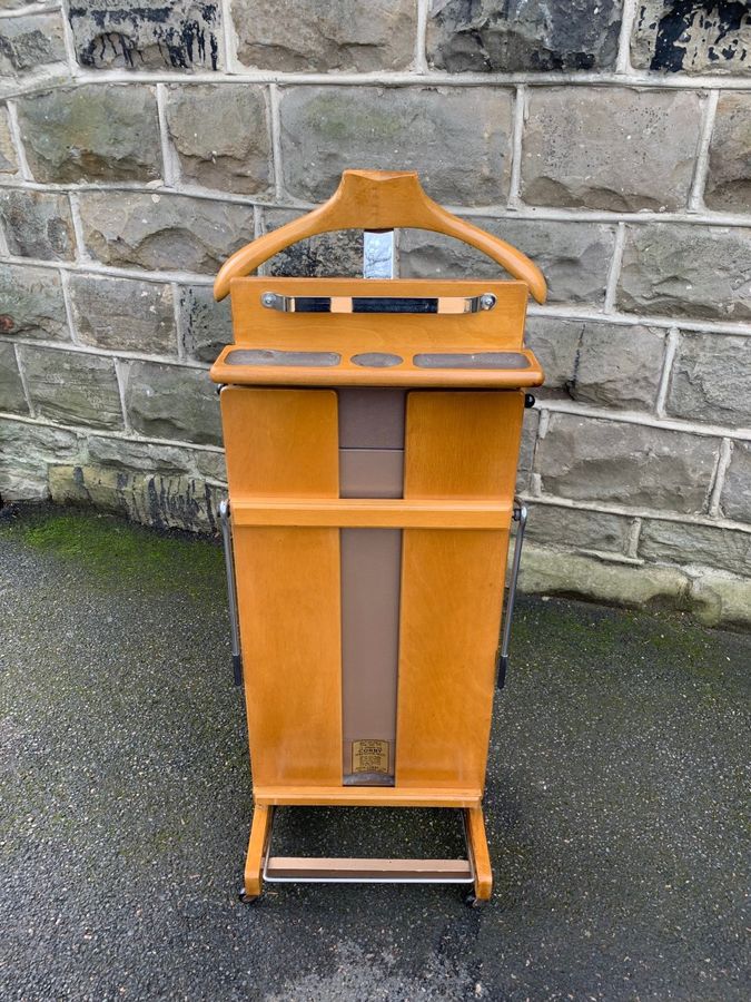 Antique Quality Gentleman Beech Valet Clothes Stand