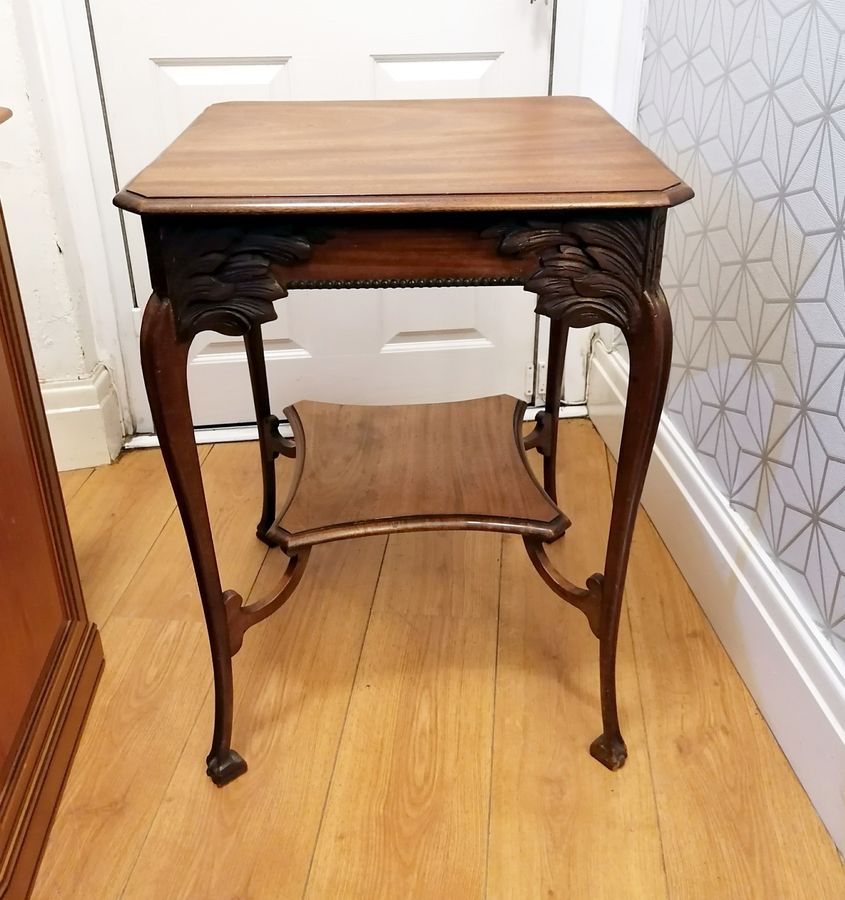 Antique side Table. (Free p+p included at asking price) Ref-2780