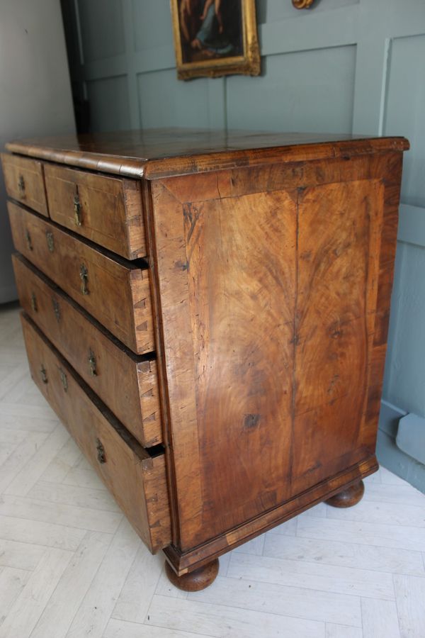 Antique Queen Ann Burr Walnut chest of Drawers