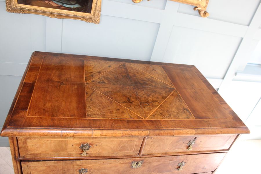 Antique Queen Ann Burr Walnut chest of Drawers