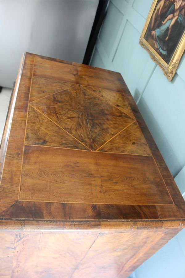 Antique Queen Ann Burr Walnut chest of Drawers