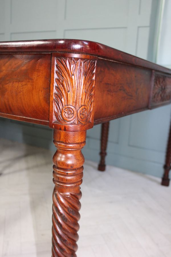 Antique Federal Amercian Cuban Mahogany Dining Table