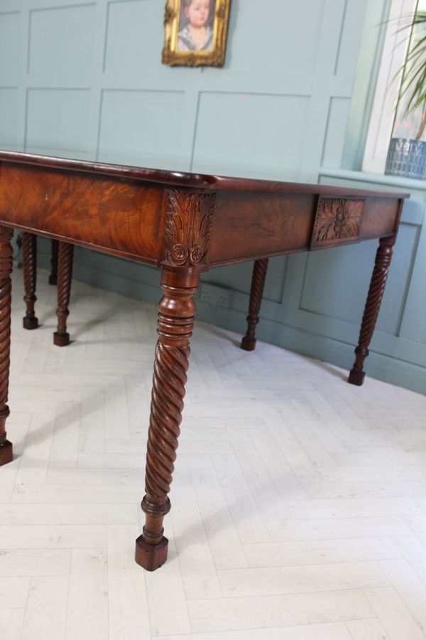 Antique Federal Amercian Cuban Mahogany Dining Table