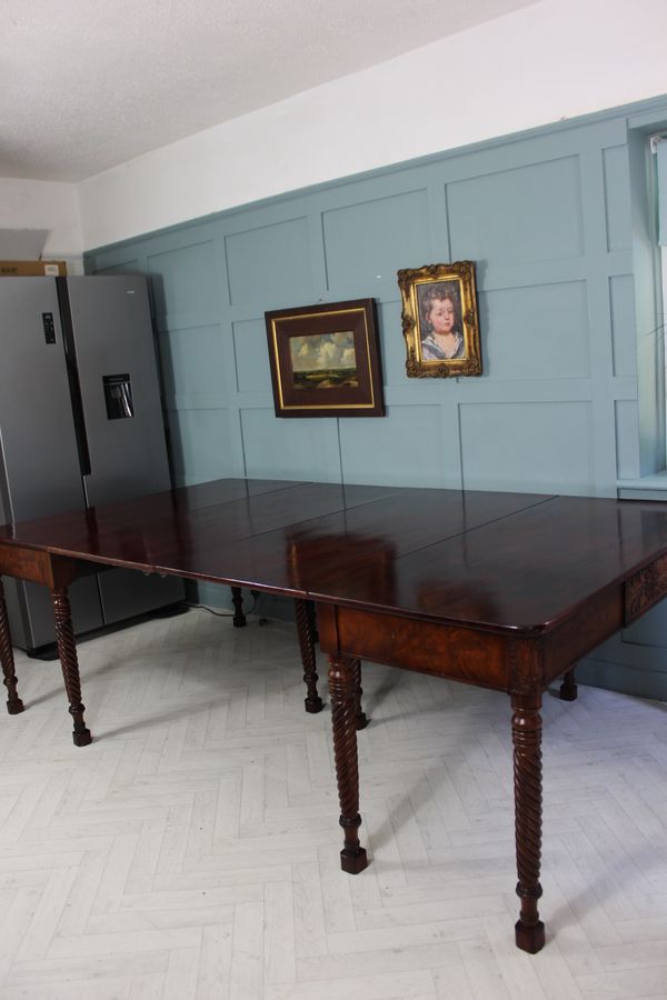 Antique Federal Amercian Cuban Mahogany Dining Table