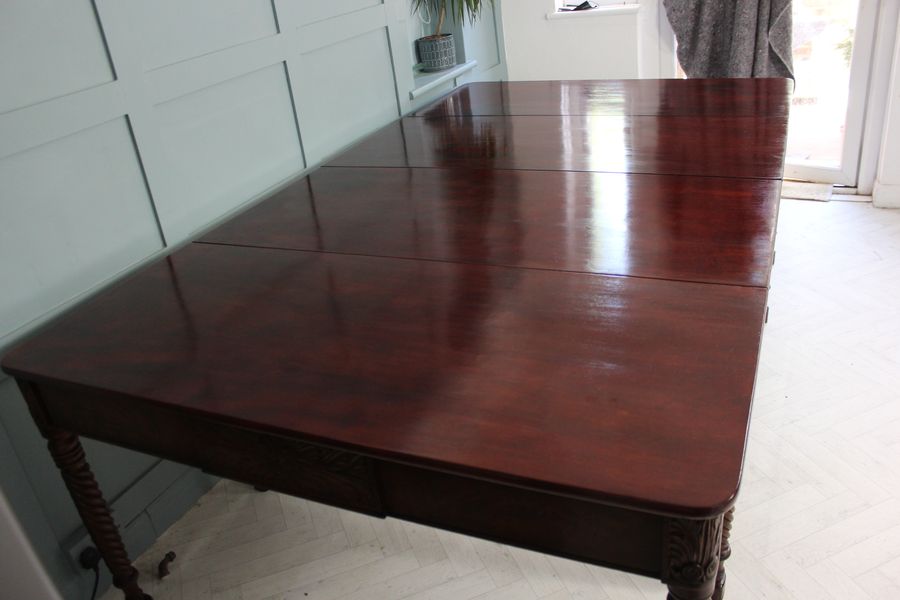 Antique Federal Amercian Cuban Mahogany Dining Table