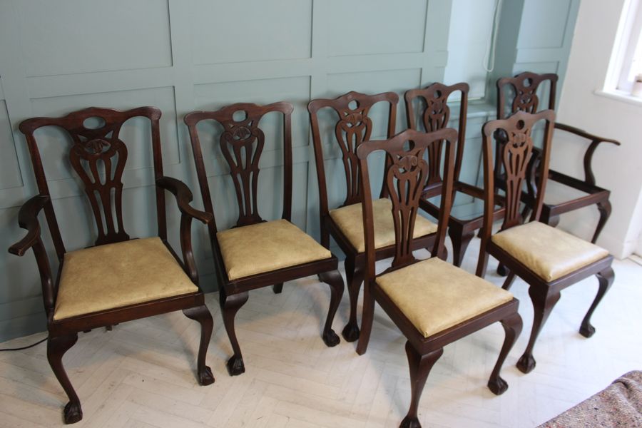 Antique Set of seven Antique Chippendale style dining chairs