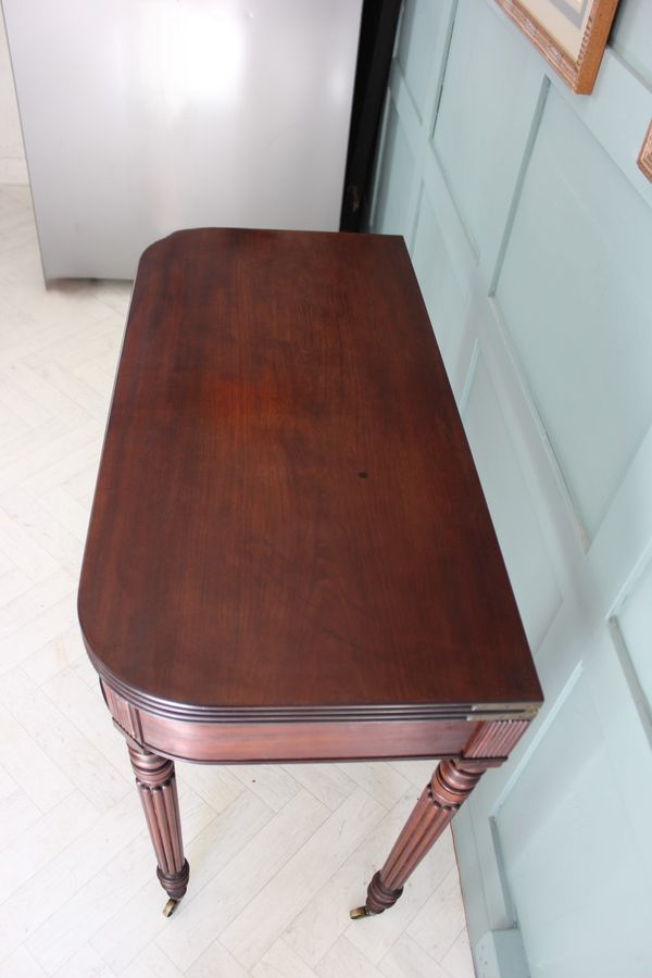  William IV Mahogany  Tea Table