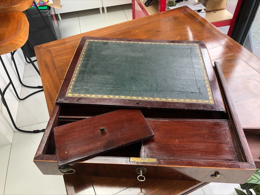 Antique Antique Georgian Draw Leaf Regency Table in Rich Mahogany