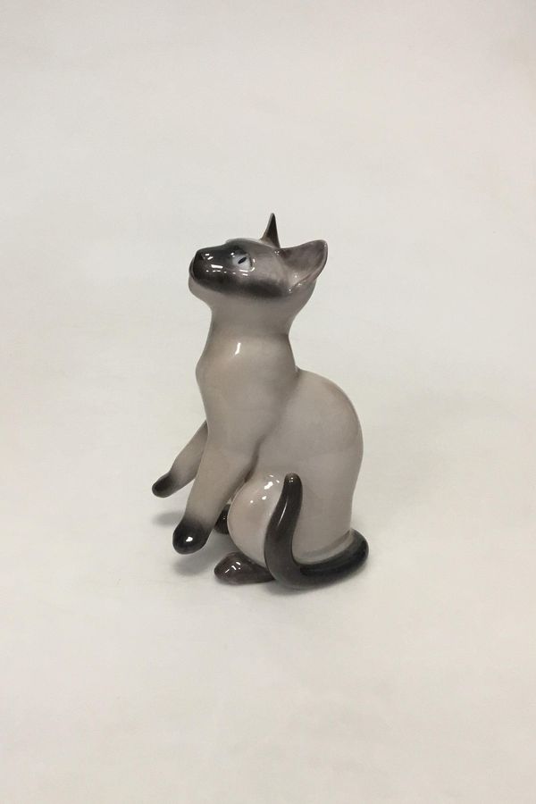 Antique Bing & Grondahl figure of Siamese cat No 2308
