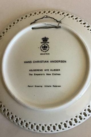 Antique Bing & Grondahl Hans Christian Andersen The Emperor´s New Clothes plate No 8843/628