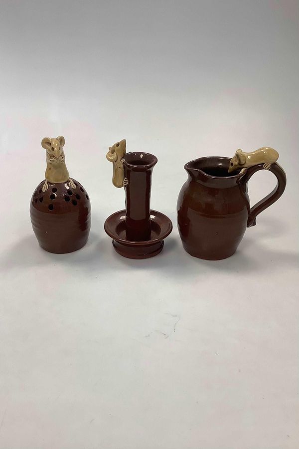 Antique 3 Pieces David Cleverly Pottery with Mouse England vase and pitcher Measures up to 12,5cm / 4.92 inch