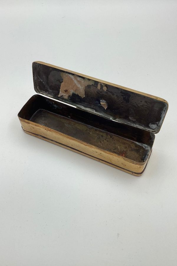 Antique Brass snuffbox - Dutch from the beginning of the 19th century