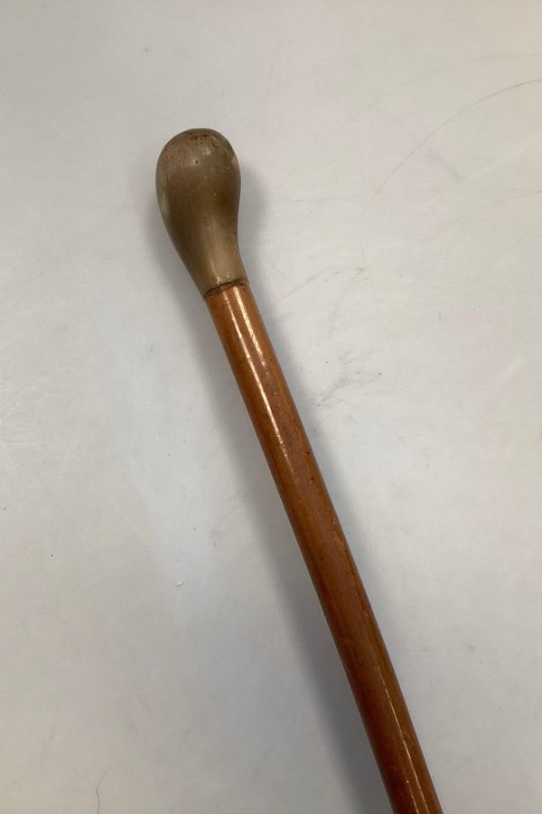 Antique Antique Walking Cane with handle in horn