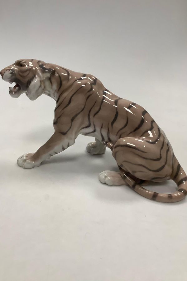Antique Bing and Grondahl Snerling Tiger No 1712