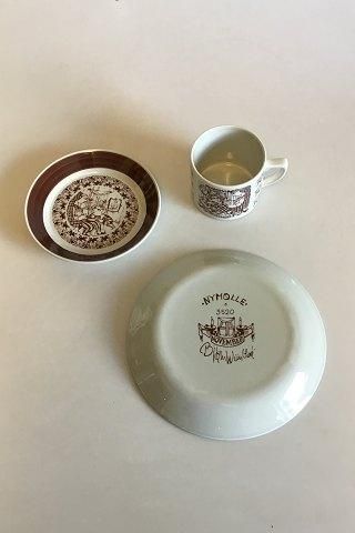 Antique Bjorn Wiinblad, Nymolle November Month Cup No 3513, Saucer and Cake Plate No 3520
