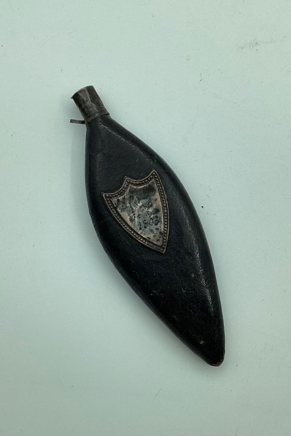 Antique Leaf-shaped leather-covered perfume bottle 1803