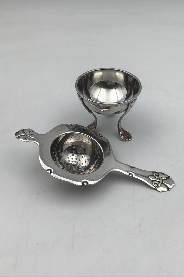 Antique Cohr Silver French Lily The-strainer and holder
