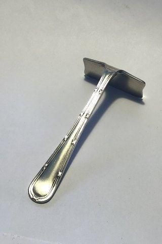 Antique English Sterling Silver Pusher (Sheffield 1945)